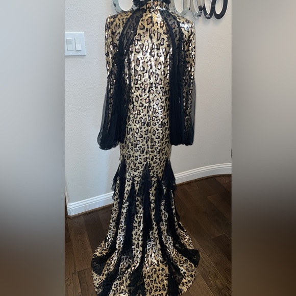 Custom Made Leopard Long Dress Size 10-12 - Picture 2 of 4
